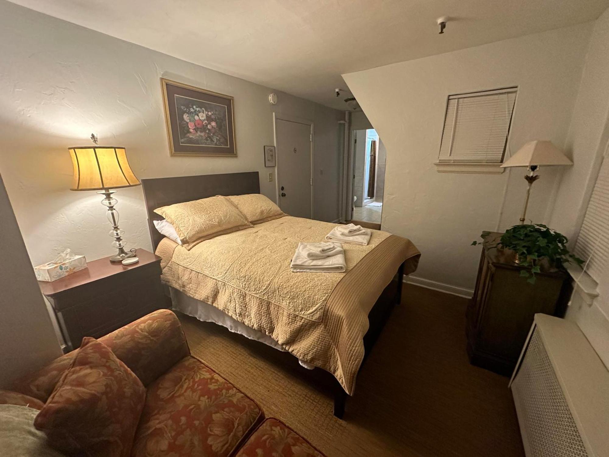 The Oaks B&B Hotel And Spiritual Center Jamestown Exterior photo