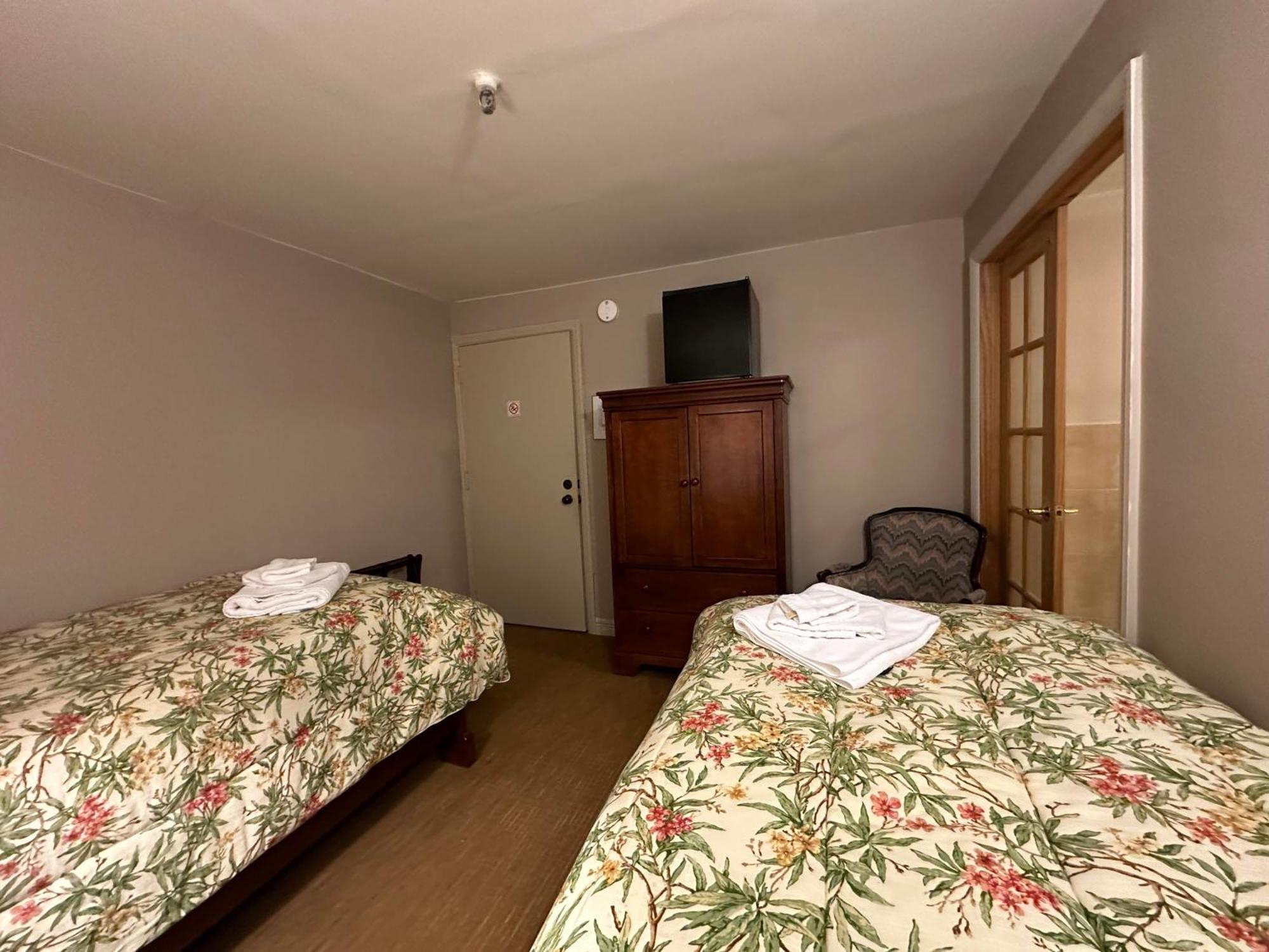 The Oaks B&B Hotel And Spiritual Center Jamestown Exterior photo